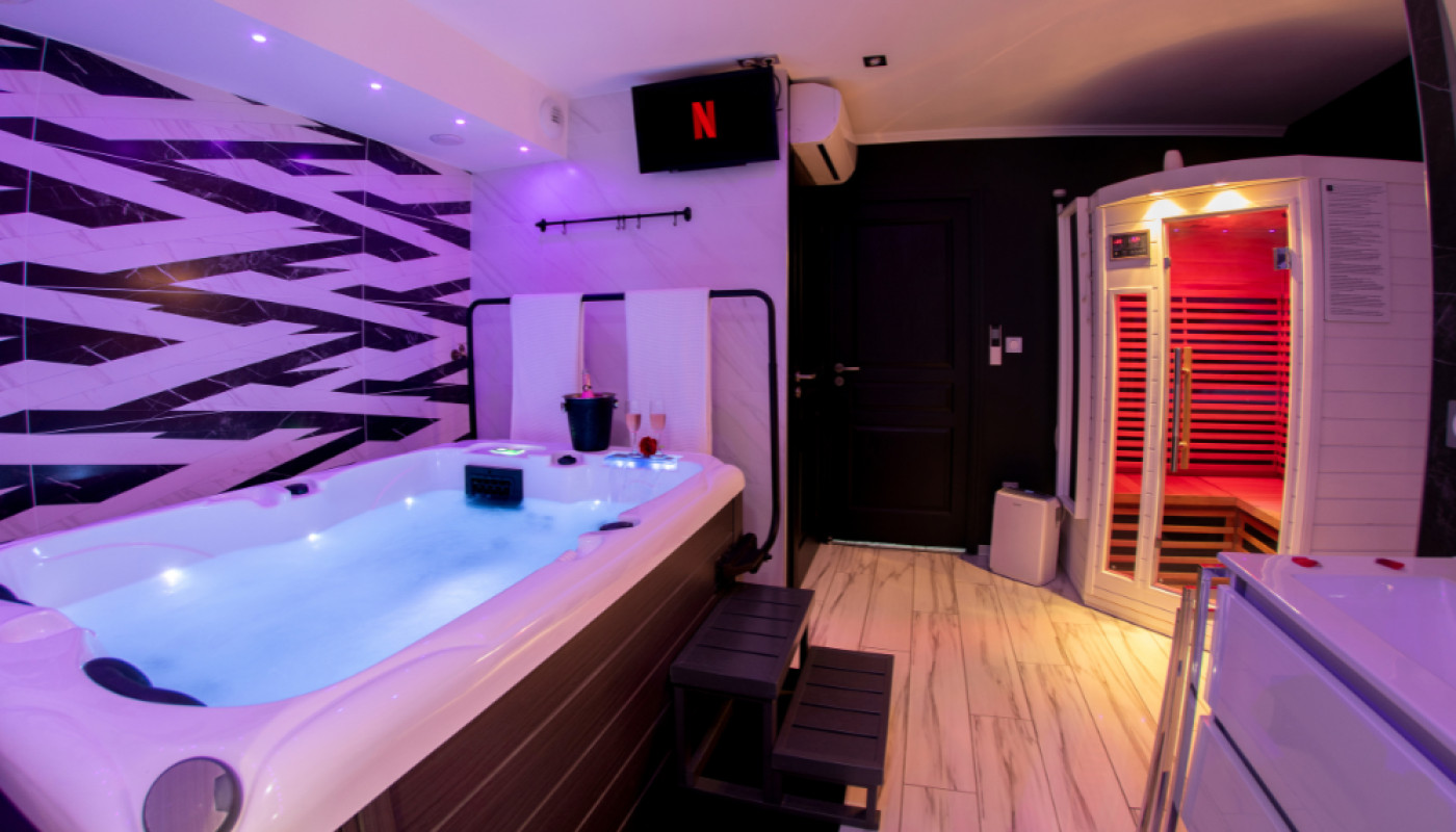 Envie d’une nuit avec spa privatif dans les Vosges ? Découvrez Glam88